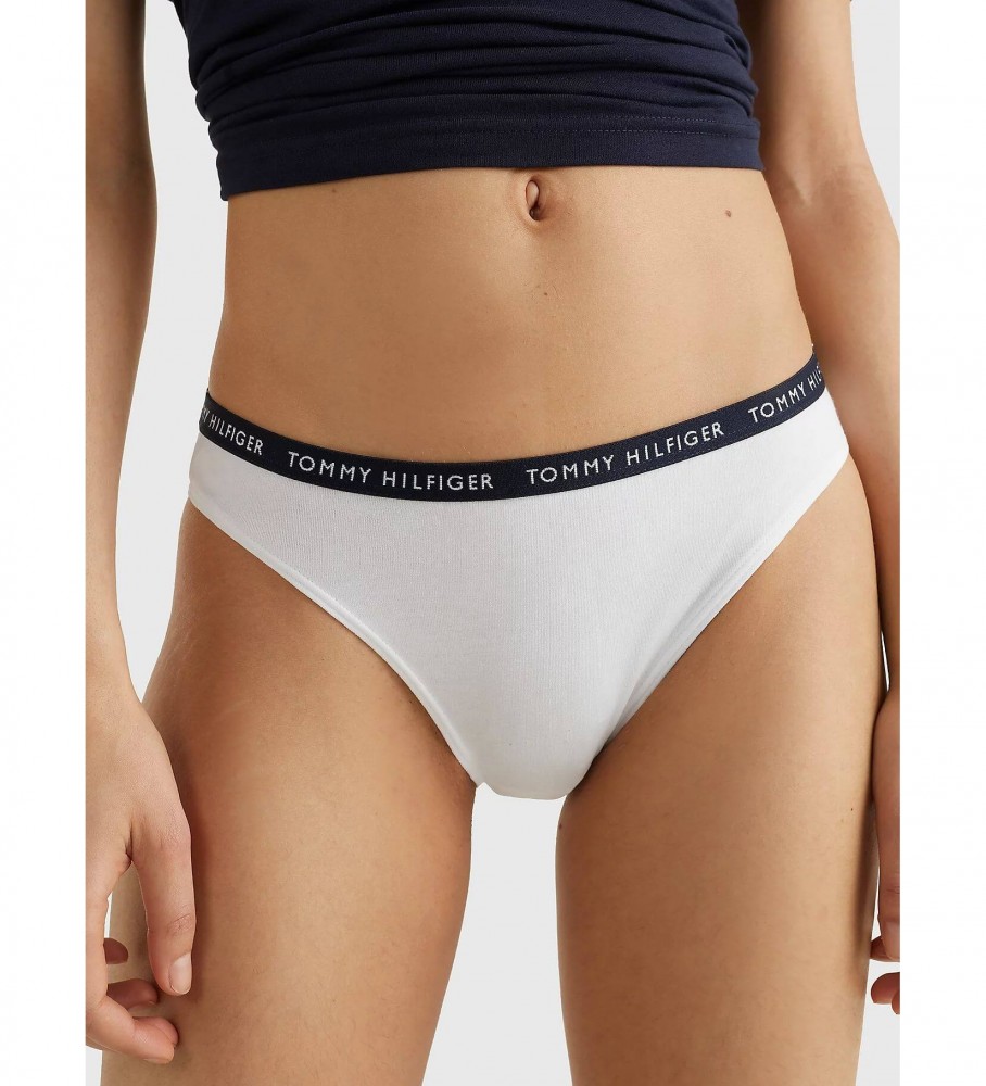 Conjunto de 3 cuecas Tommy Hilfiger com logo nas cores branca, cinza e preta.