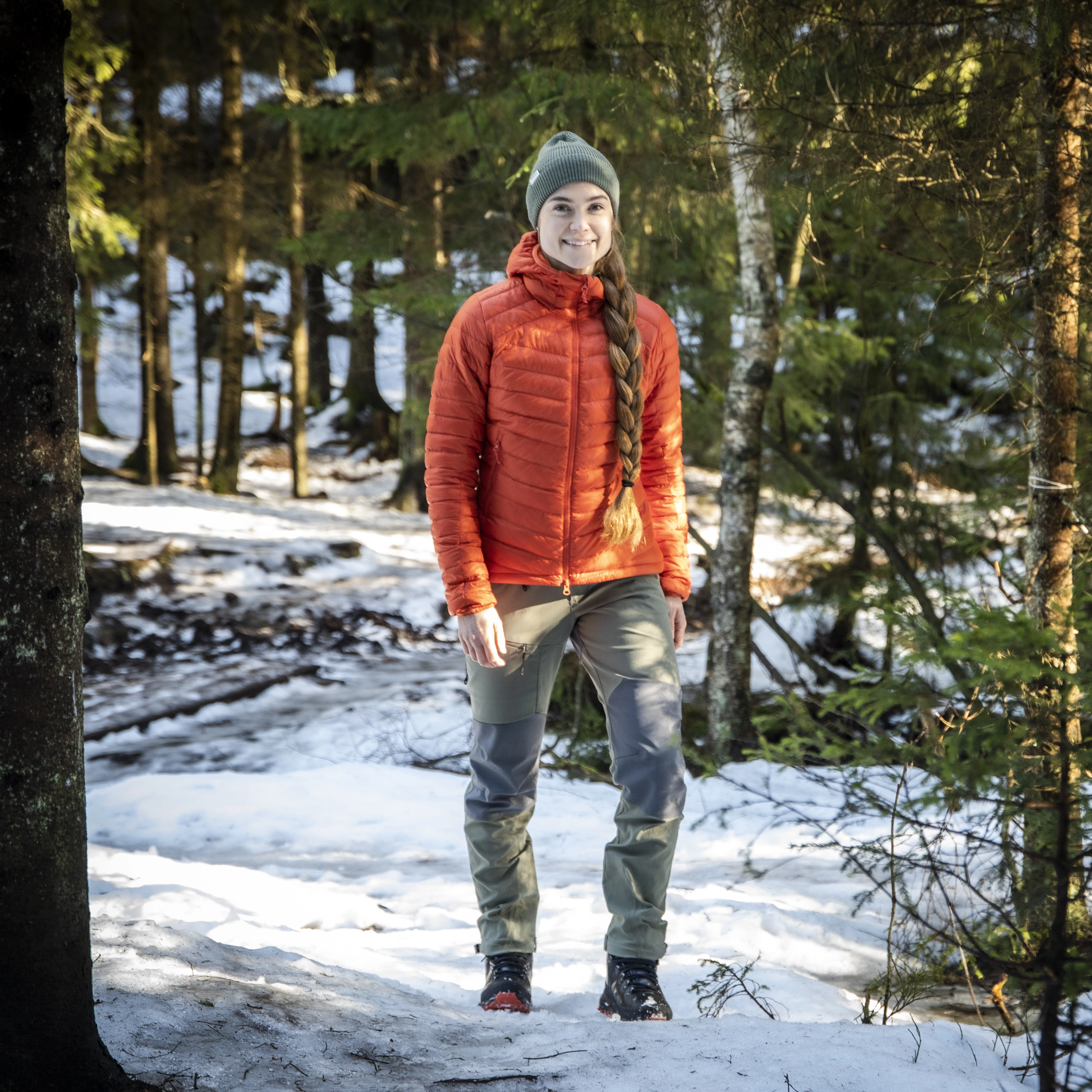 Fjorda Trekking Hybrid W Pants Green Mud / Solid Dark Grey