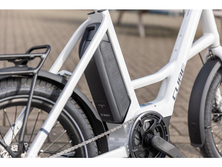 Cube Compact Hybrid 500