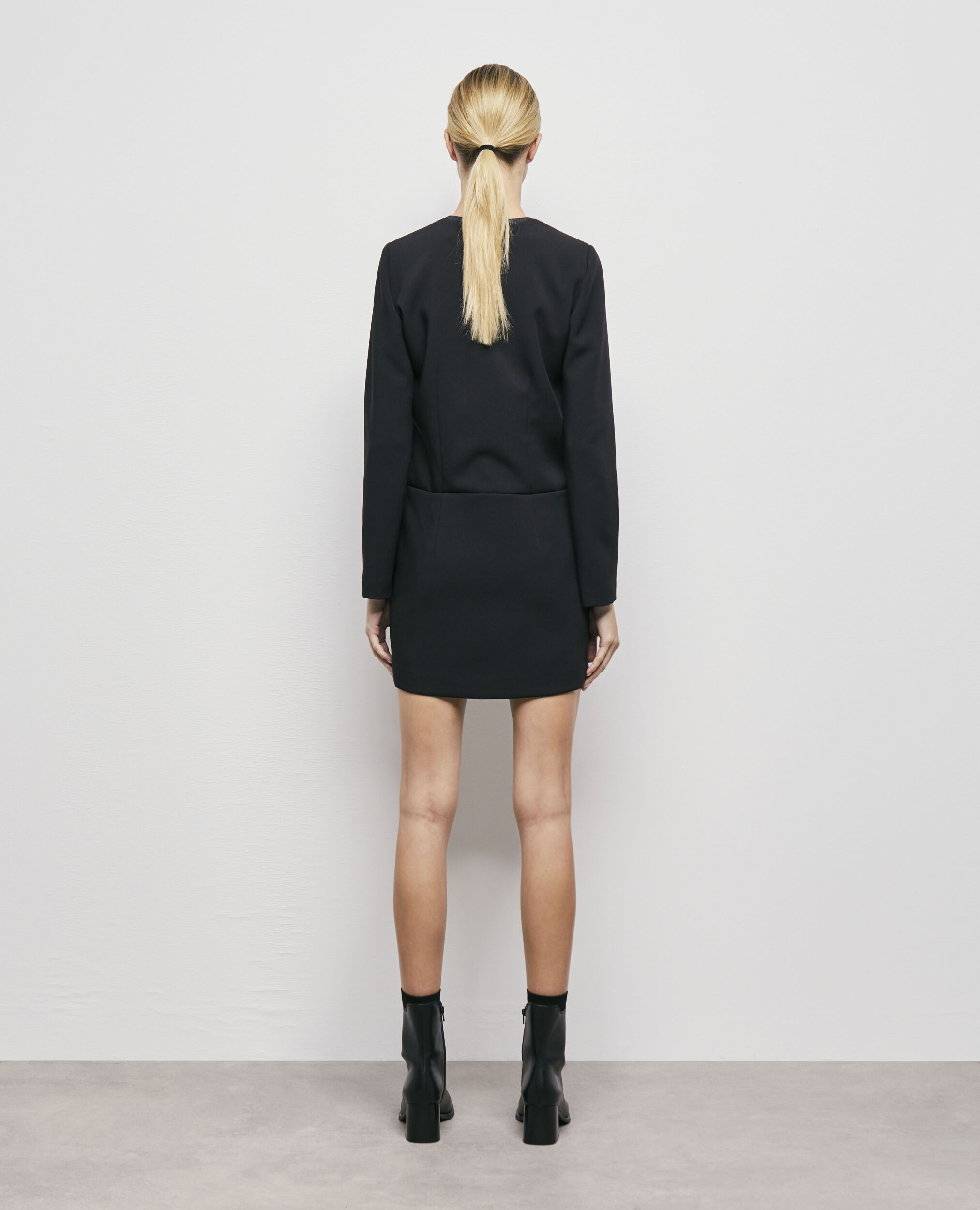 Robe courte croisée noire