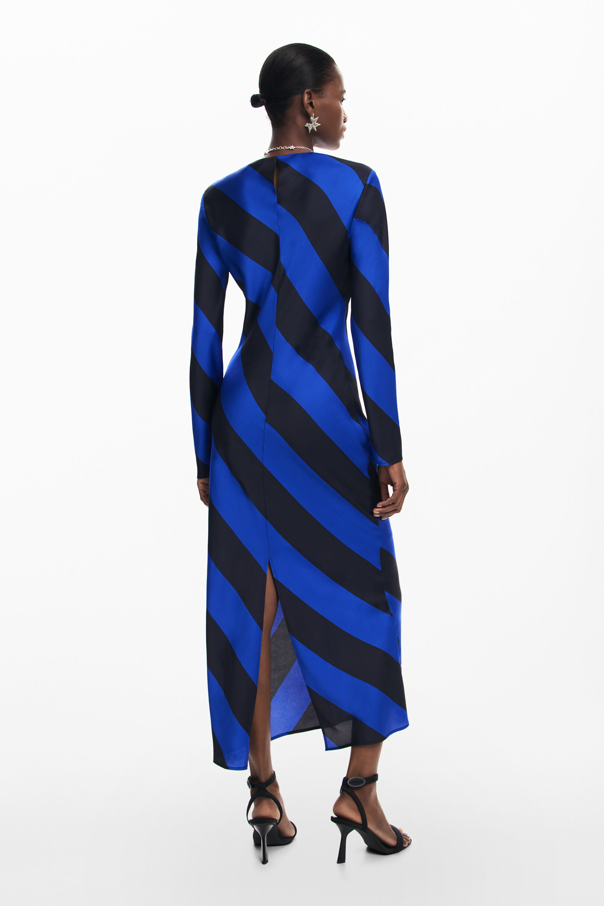 vestido midi listrado