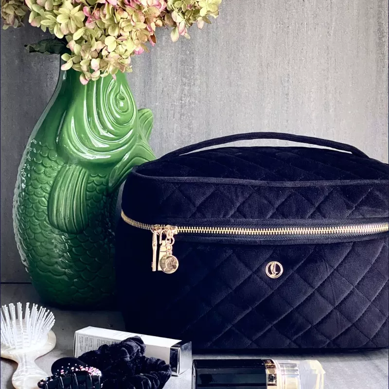 Coming Copenhagen Kaia Beauty Box - Jet Black (Limited Edition)