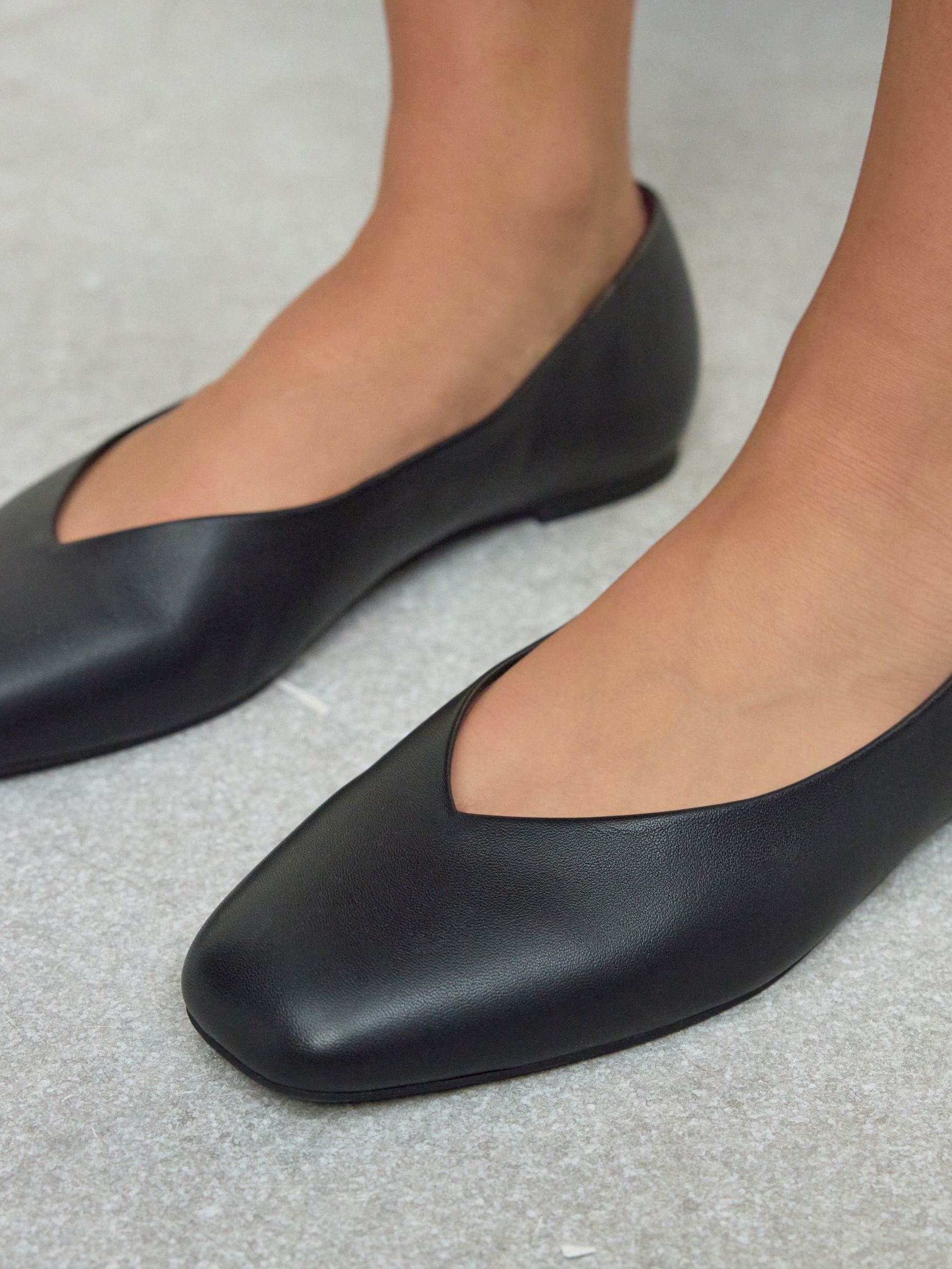 Zwart - Forever Comfort® Leather Square Toe Ballerina Flats