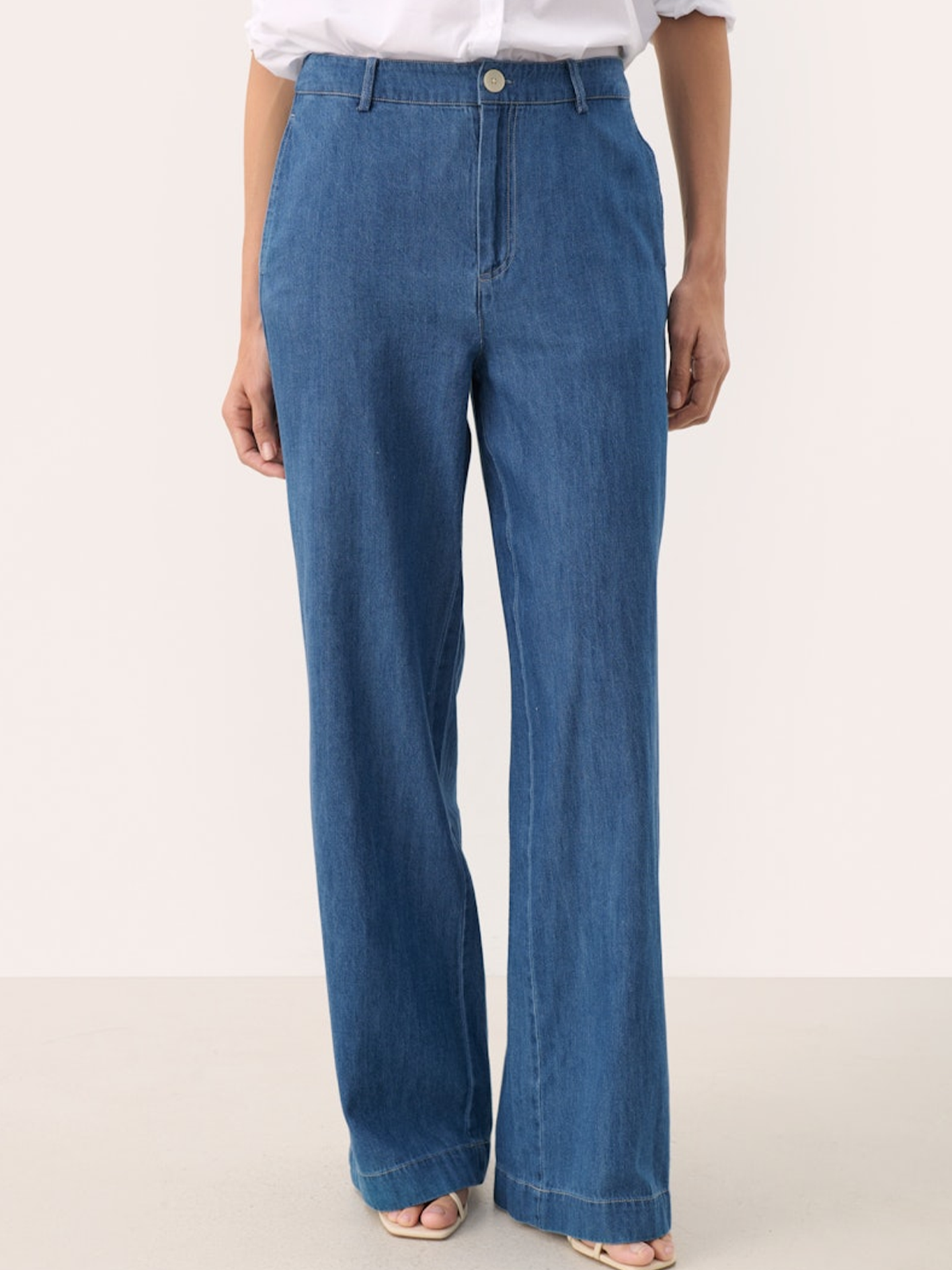 Coralie Pant