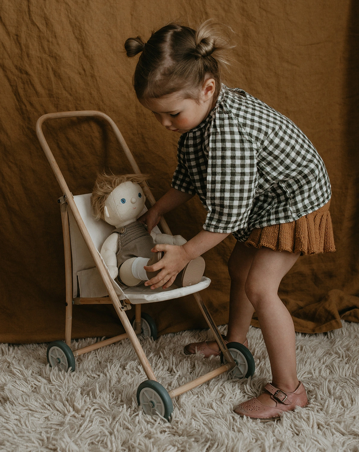 Stoffpuppe DINKUM - POPPET (35cm) in braun