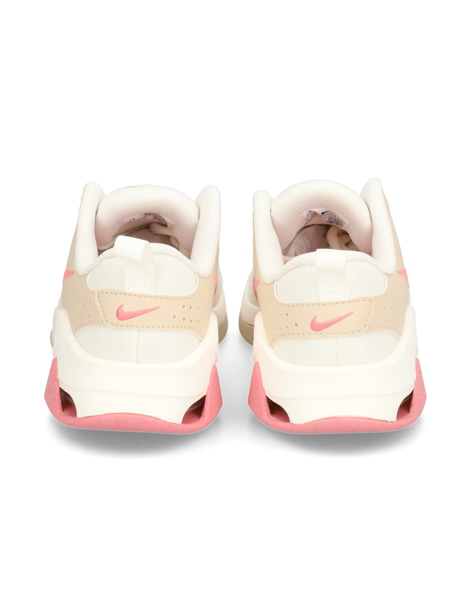 Nike Air Zoom Bella 6