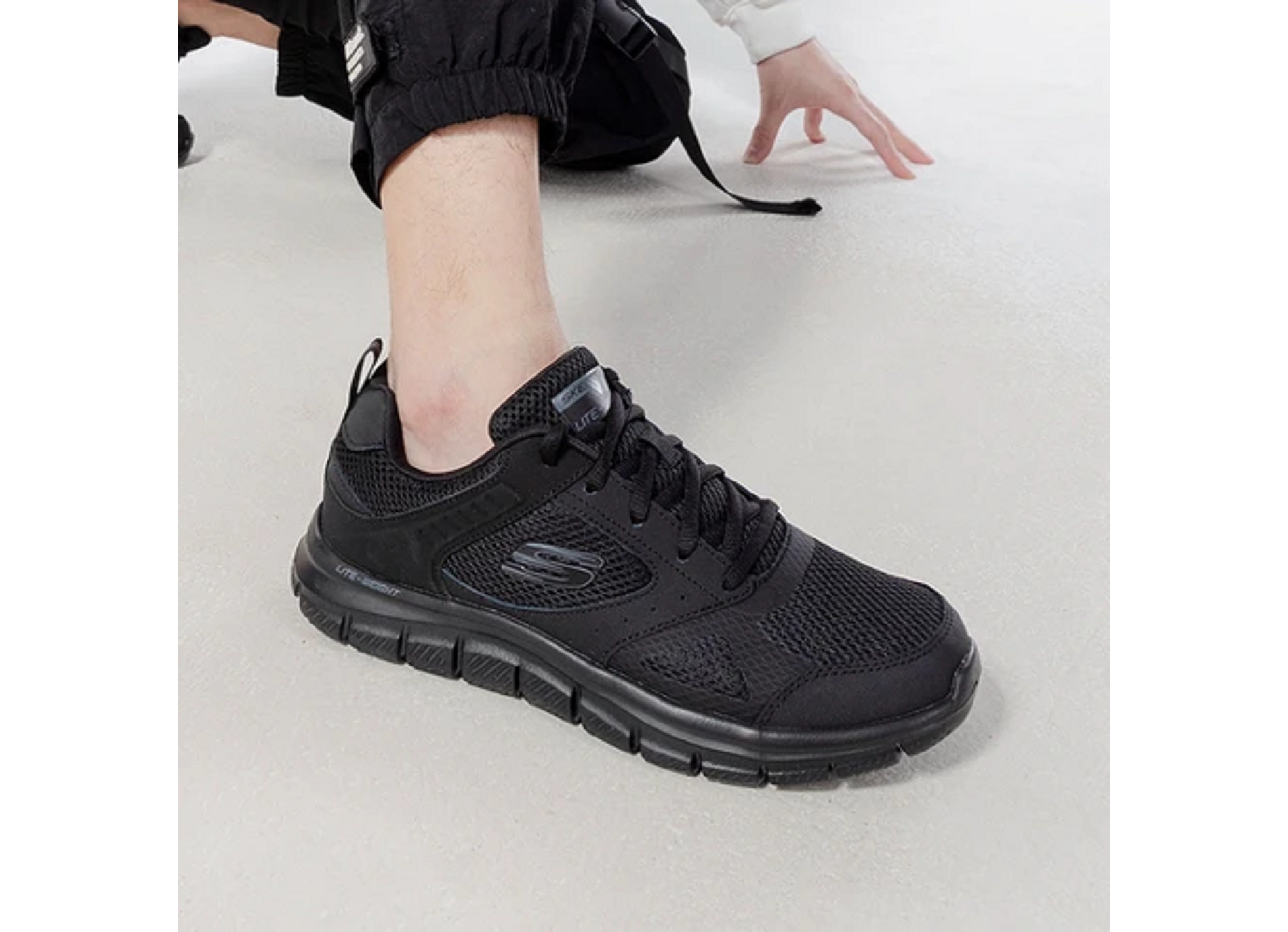 Track syntac noir