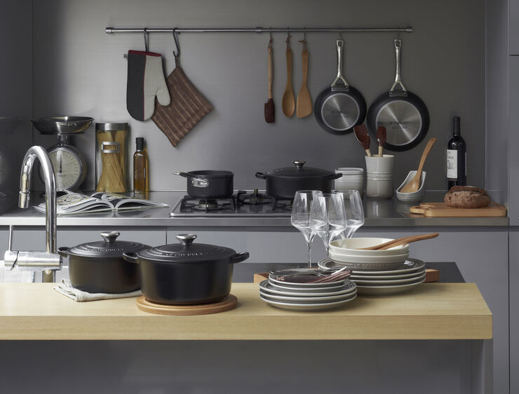 Le Creuset Rund støbejernsgryde 5,3L Matte Black Matte black