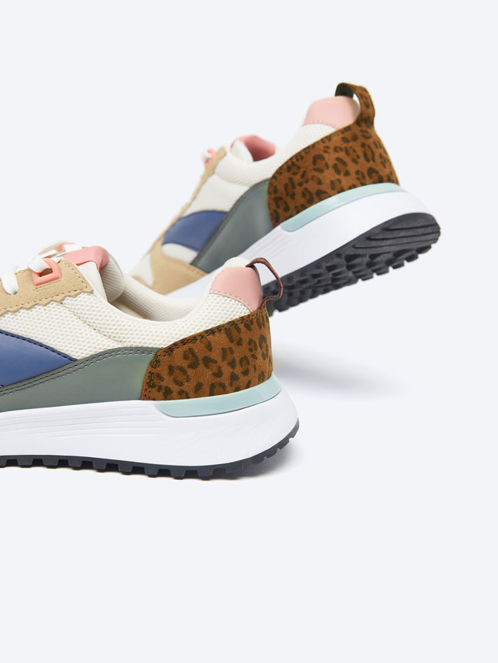 Tênis esportivo urbano - Combinado