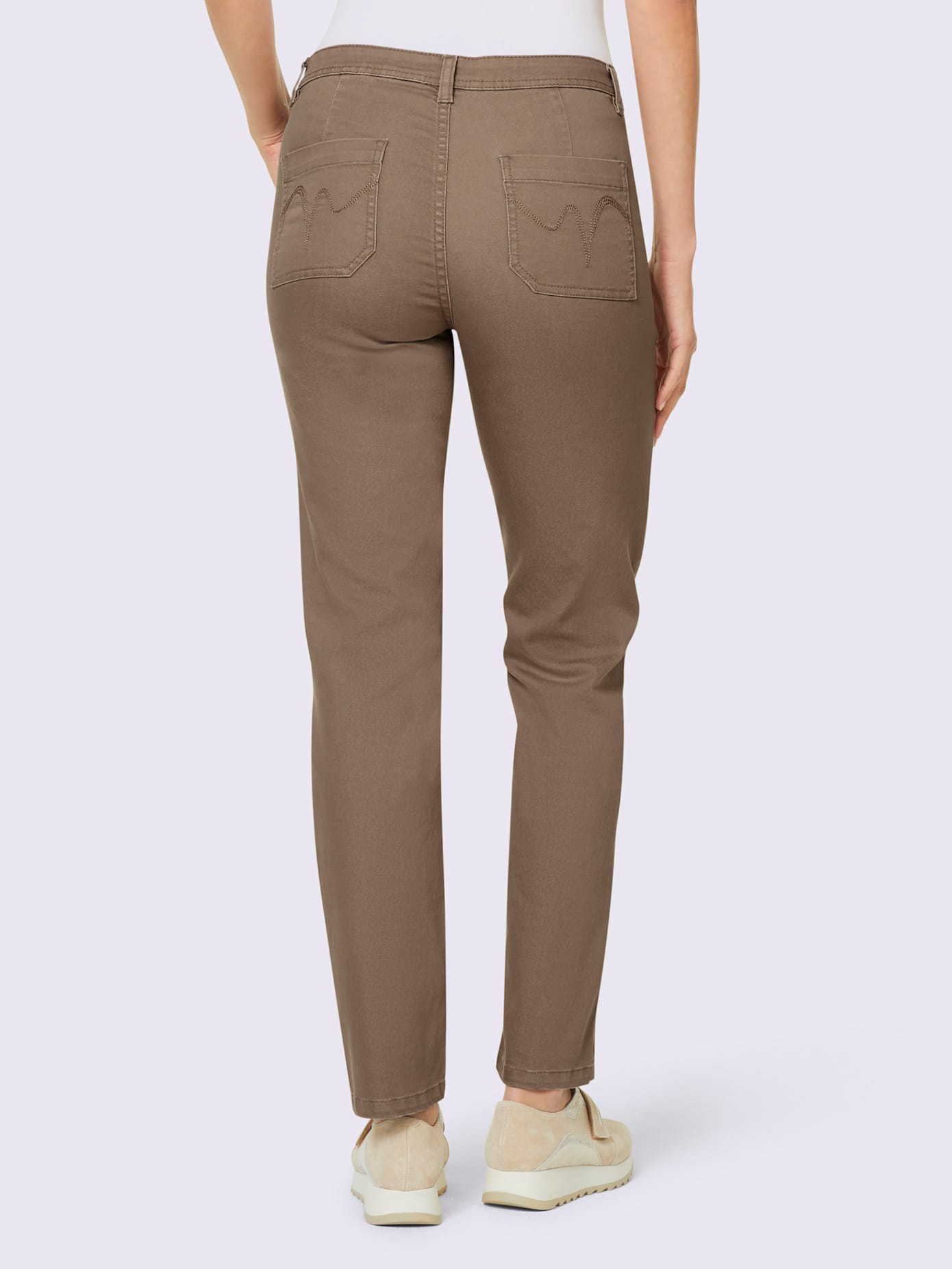 Pantalon poches plaquées devant