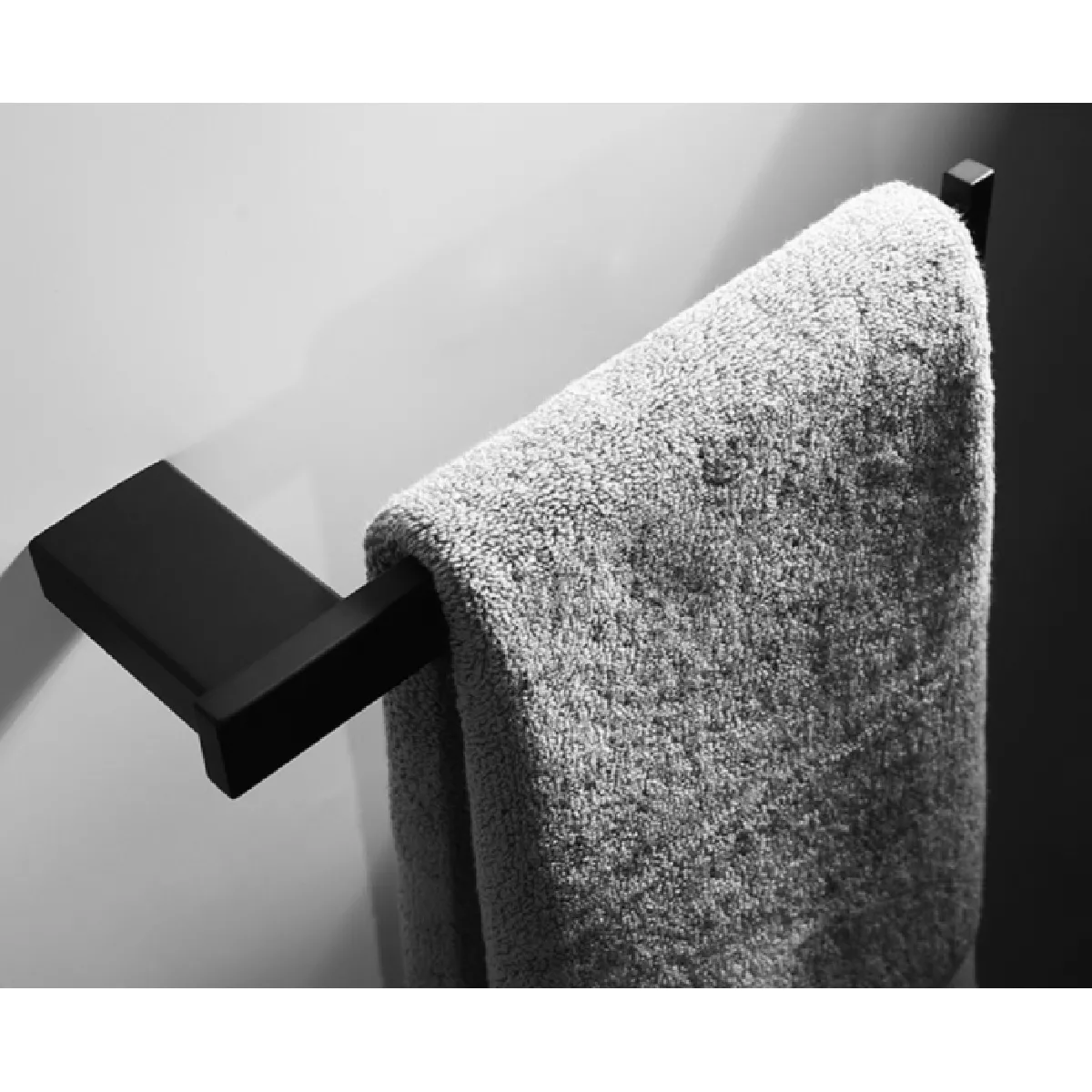 Universal Ensemble d'accessoires de salle de bain noir - Inox