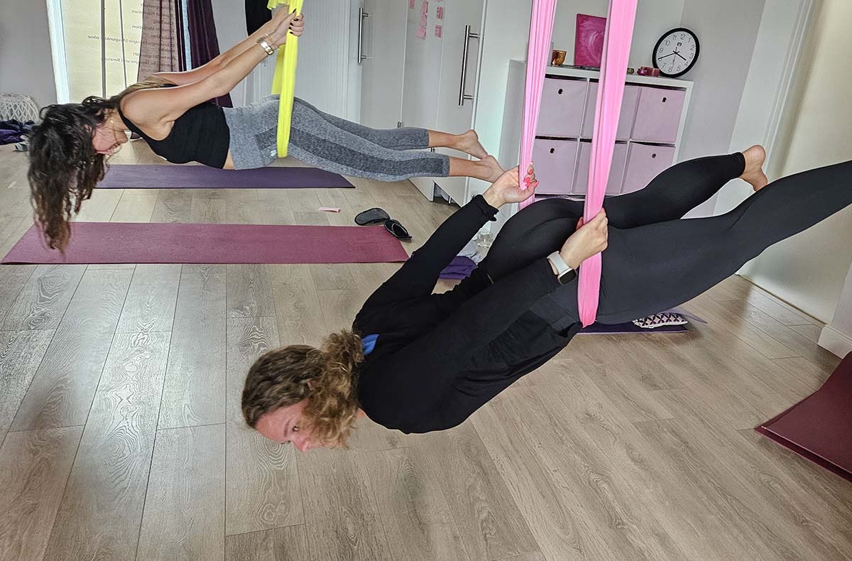 Aerial Yoga für 2 Seck (Privatstunde)