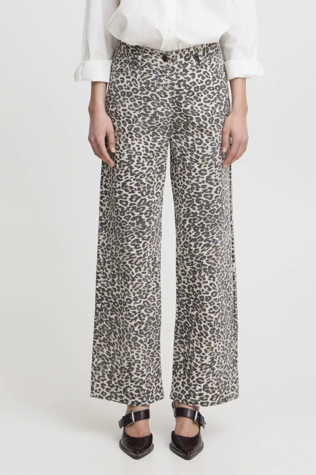Ichi Ixjilla Pa 202381 cornstalk leo print