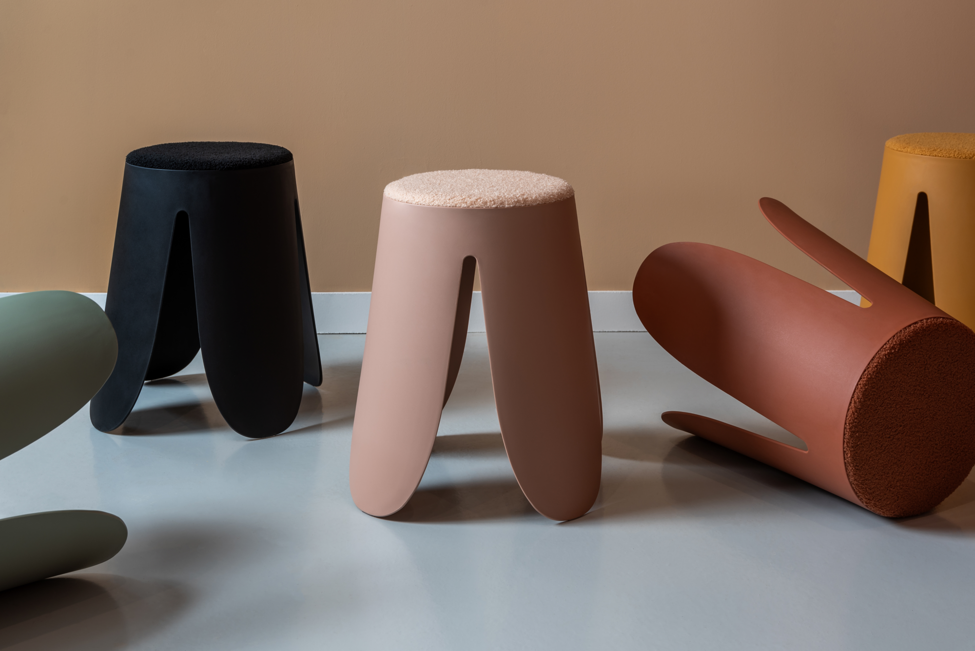 Stool Savor PP burned orange