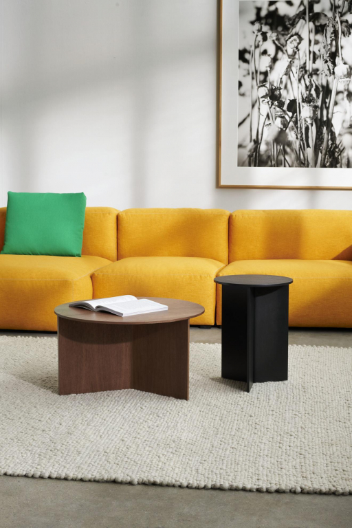 Hay Slit Wood bijzettafel 65 gelakt walnoot