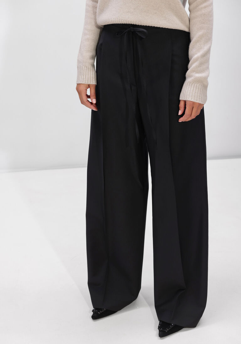 zwarte rohe broeken relaxed drawstring trousers