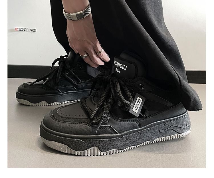 HANO - Veterschoenen met letters en platform