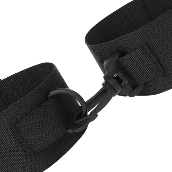 Darkness - Svart nylon ankelmansjetter