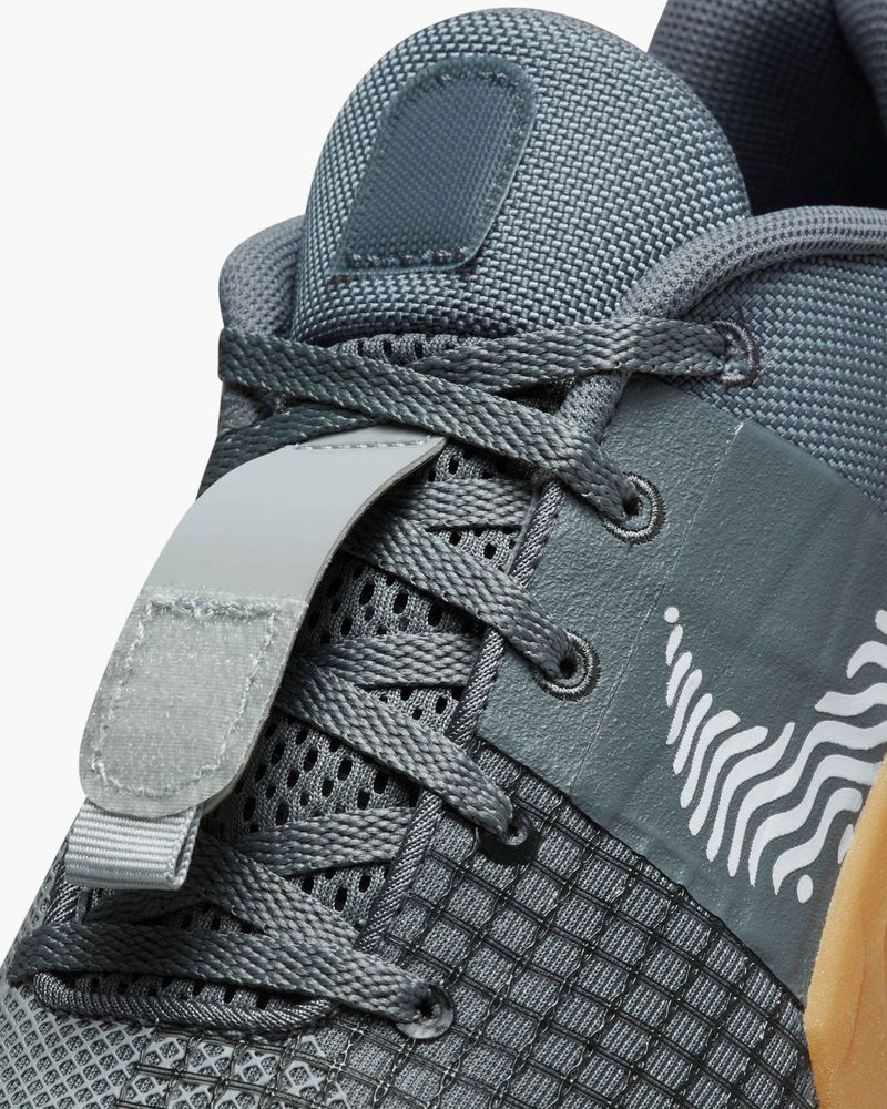 Chaussures de training Nike Metcon 8 Gris pour homme