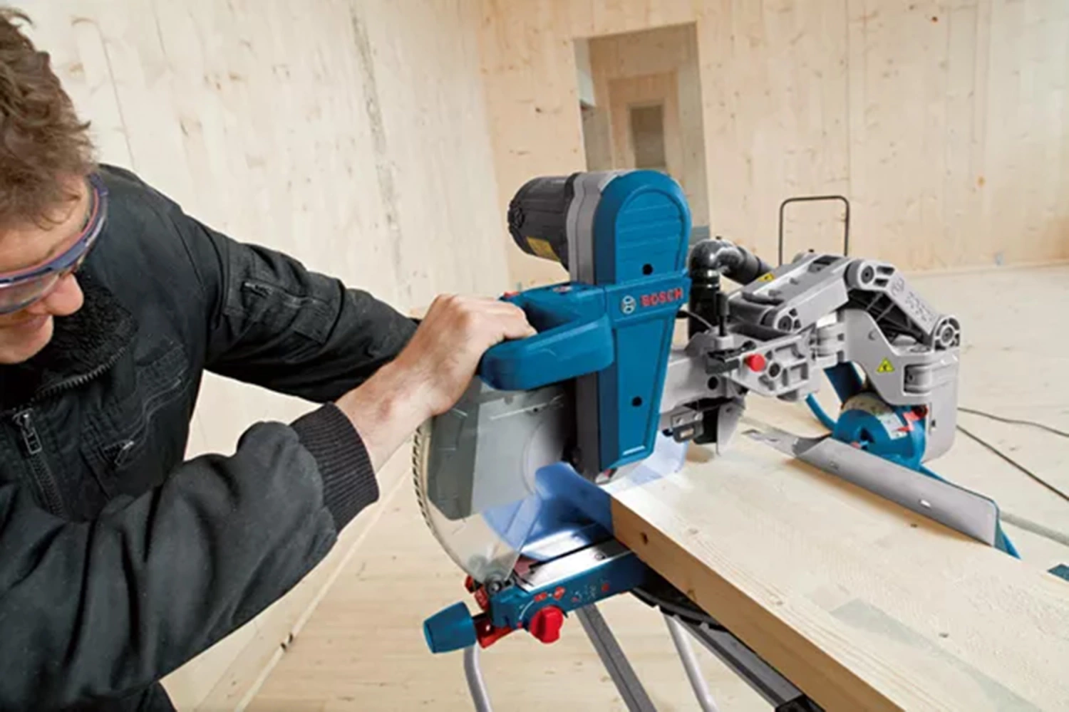 Bosch GCM 12 GDL Afkortzaag incl. onderstel (GTA2500) - 2000W - 305 x 30mm