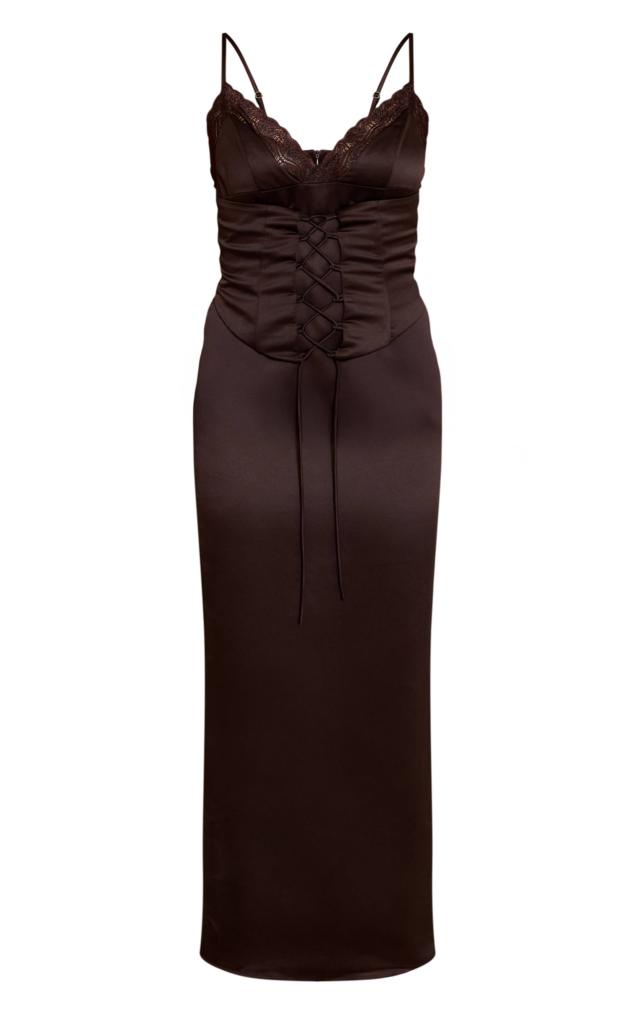 Chocolat Robe Longue En Satin À Bonnets En Dentelle Et Détail Dos Lacé