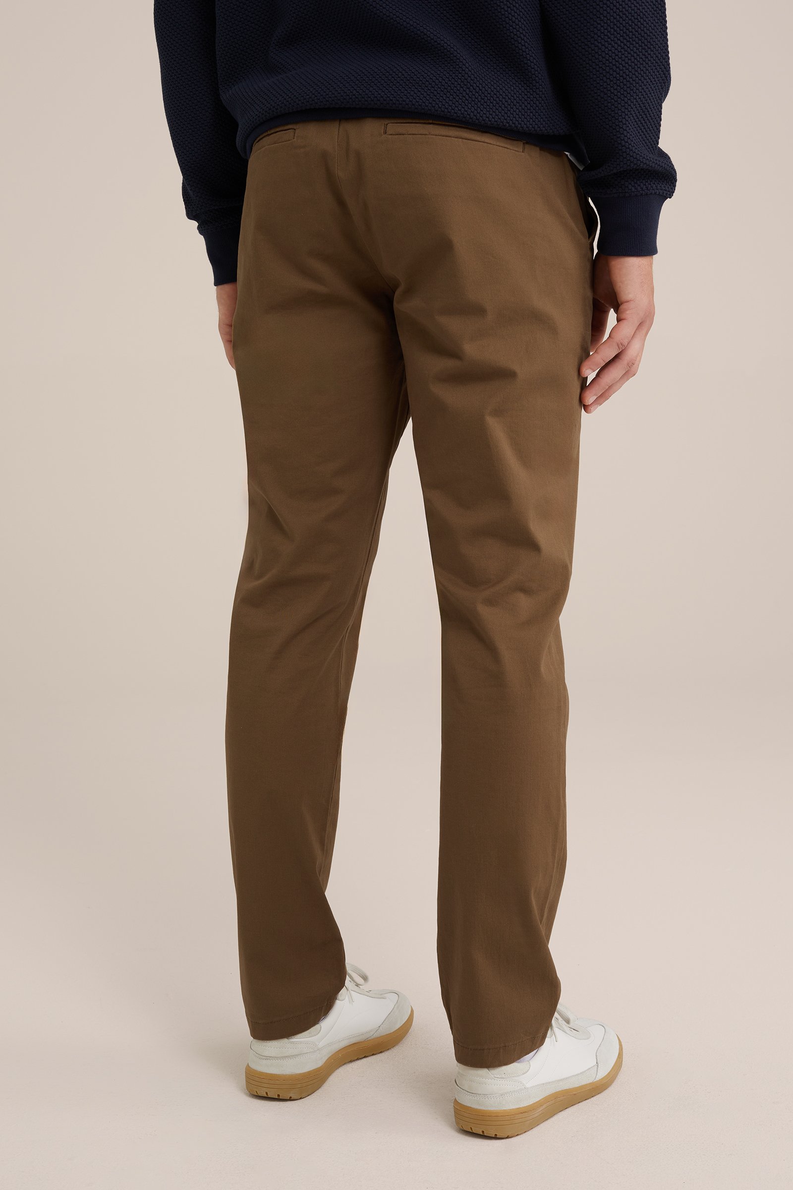 slim fit chino met stretch Fundamentals Roestbruin