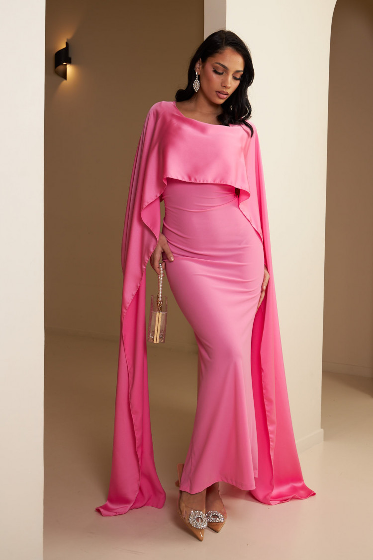 Robe rose ample satinée à empiècement voile