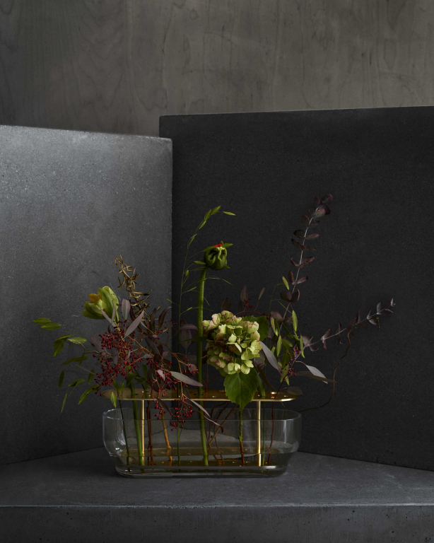 Fritz Hansen Ikebana vaas long brass