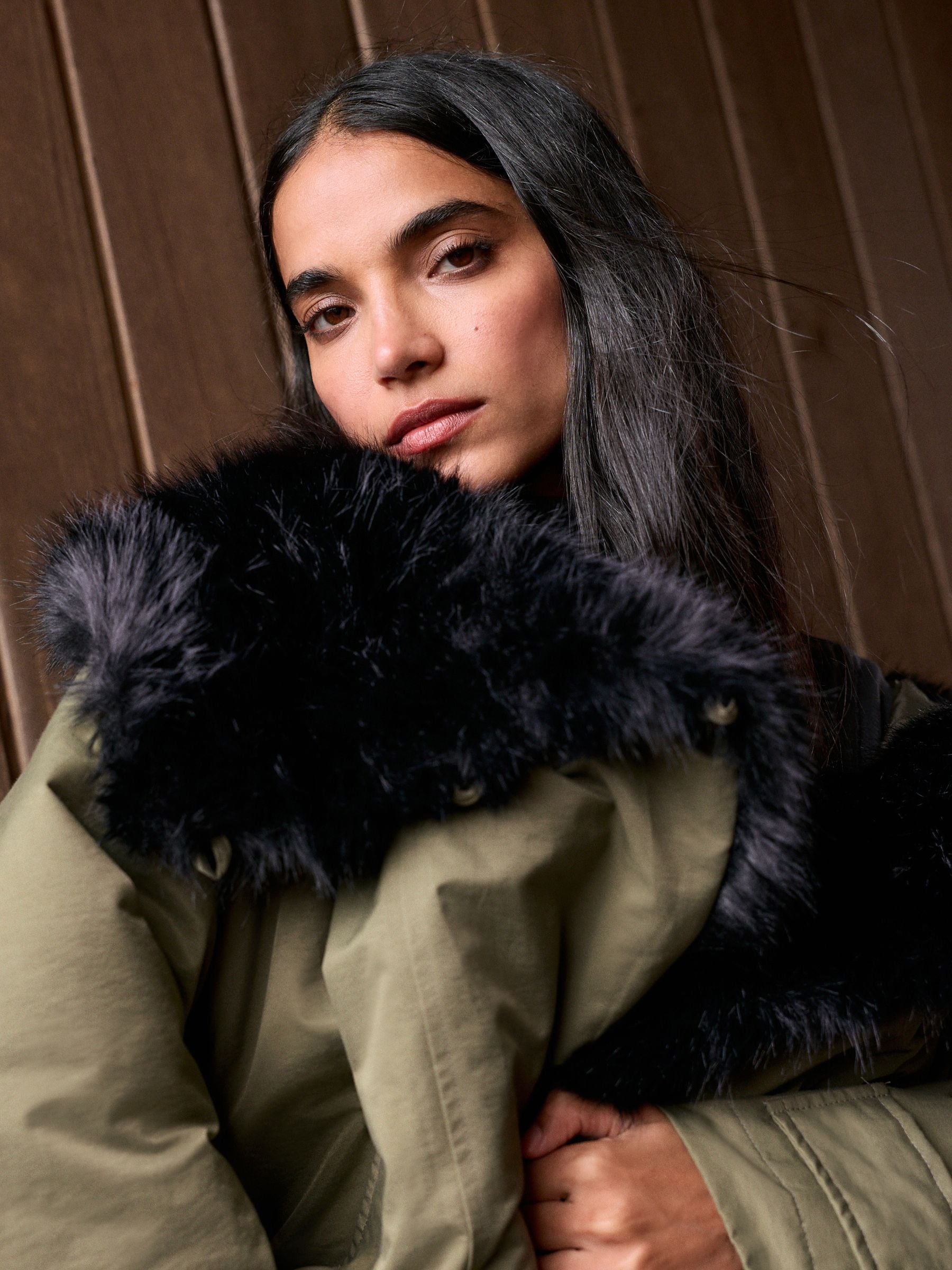 Kakigroen - Parka with Contrast Faux Fur Trim