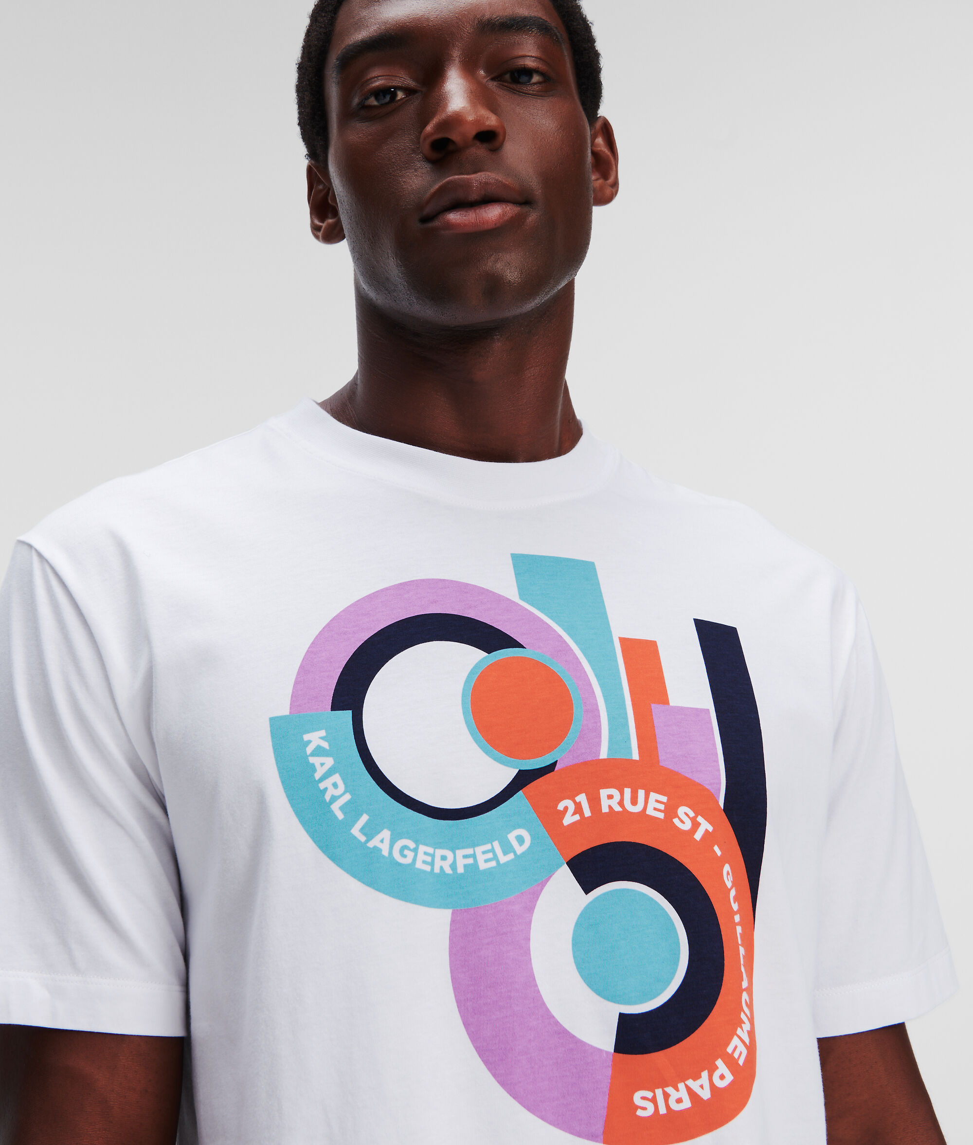 T-SHIRT GRAPHIQUE