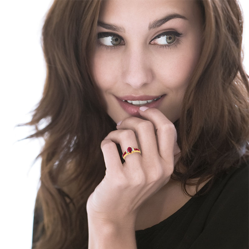 Bague or 750 2 tons rubis et diamants