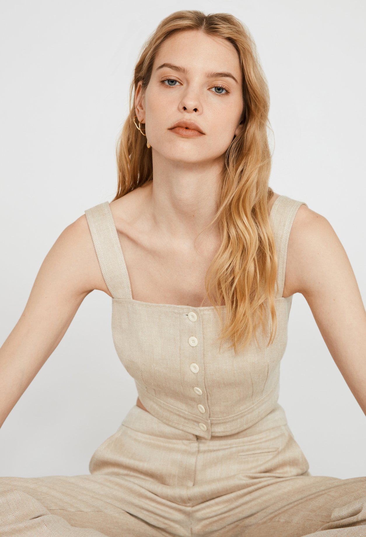 Top beige court lin