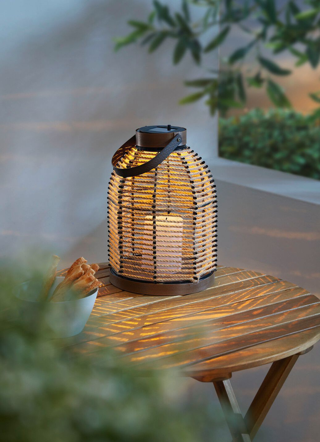 LED-Solar-Korbleuchte