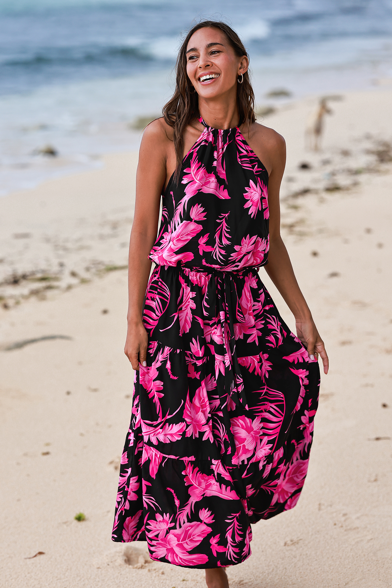 Robe maxi avec col haut sans manches à fleurs