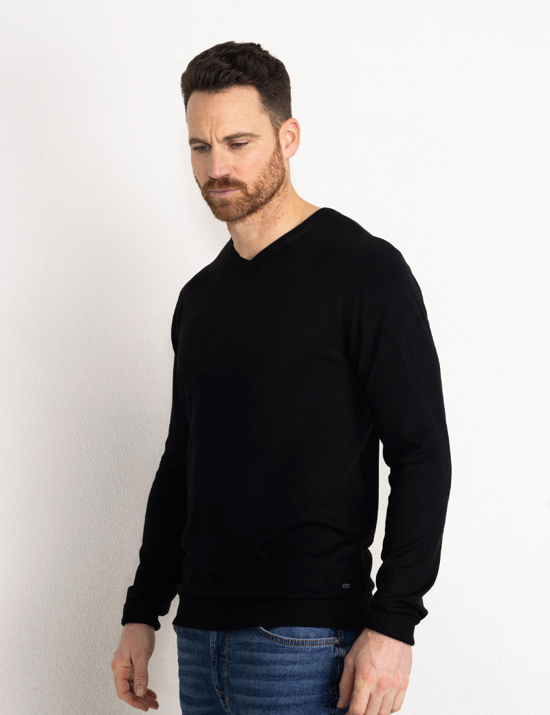 PETROL IND PULL HOMME EN MAILLE COL V NOIR