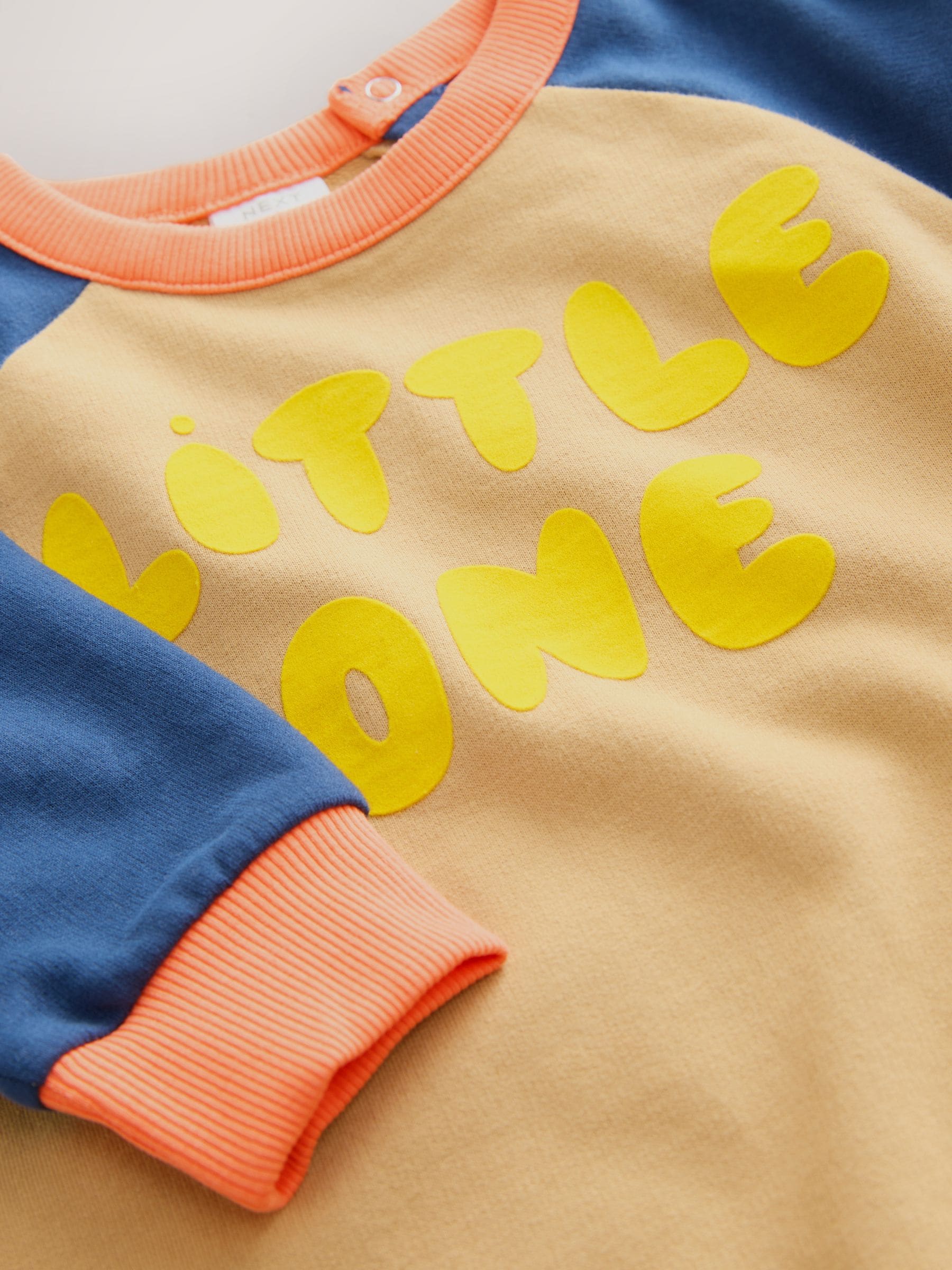 Met verschillende kleurvlakken - Baby joggingromper (0mnd-3jr)