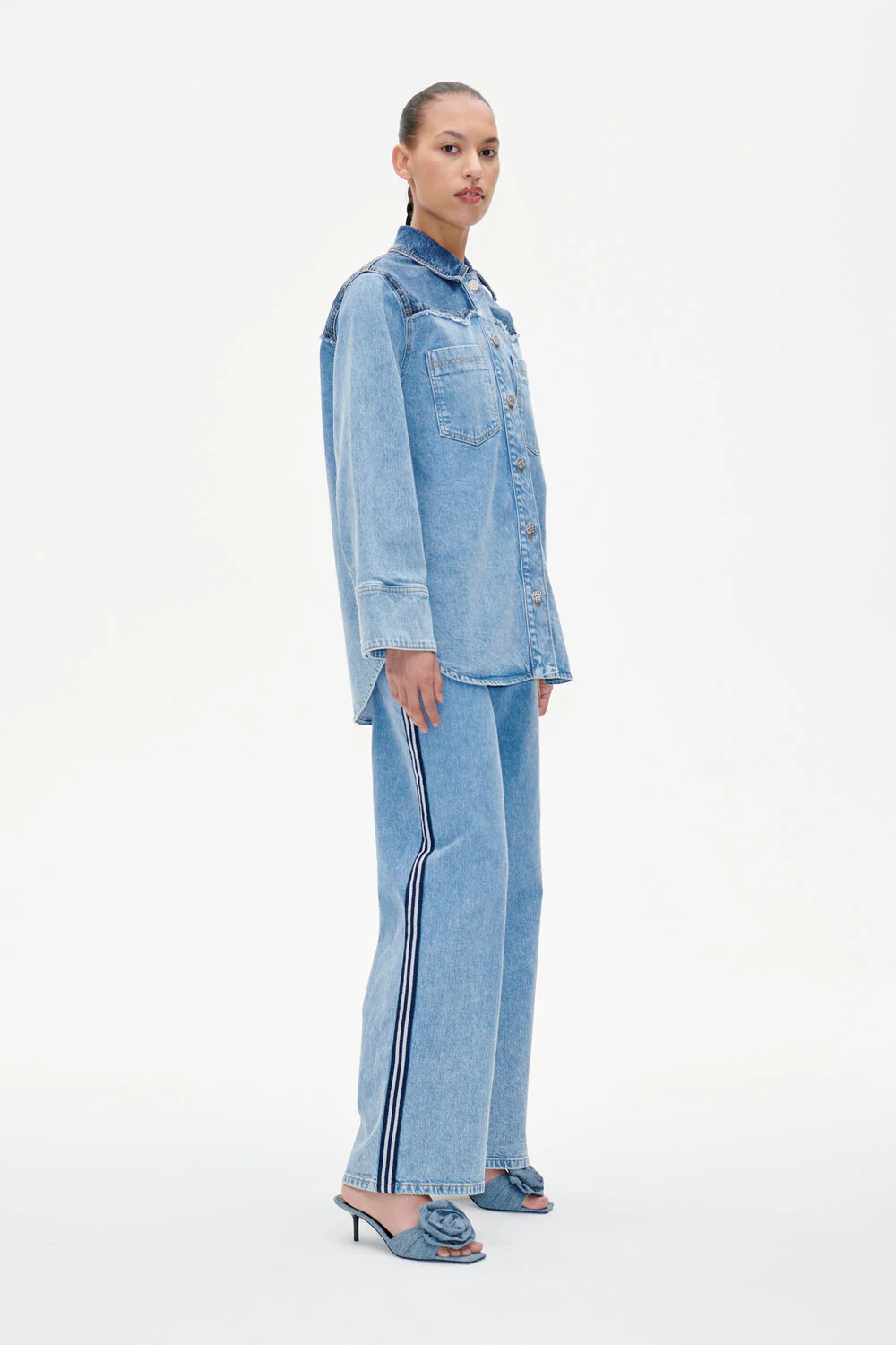 Baum und Pferdgarten  Nini wide leg jeans - Medio Blue Denim