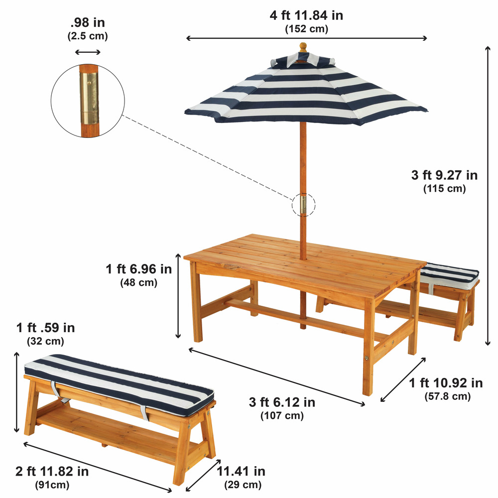 Table et bancs d'extérieur en bois avec coussins et parasol - rayures bleu et blanches