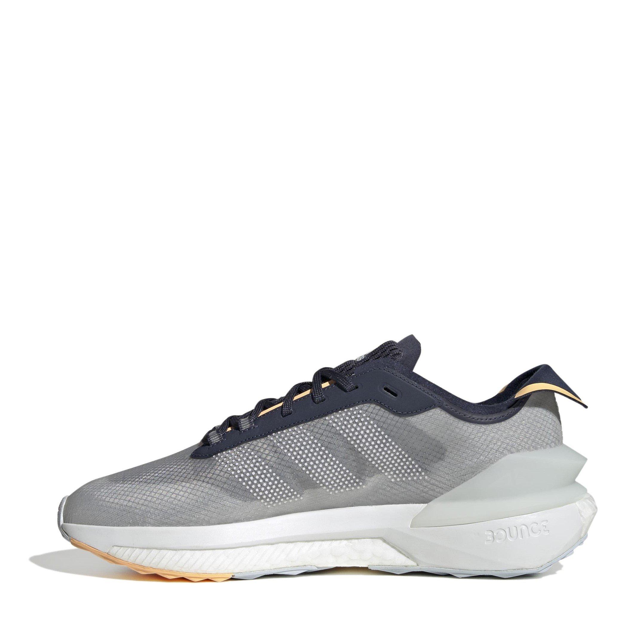 adidas Avryn Low Trainers