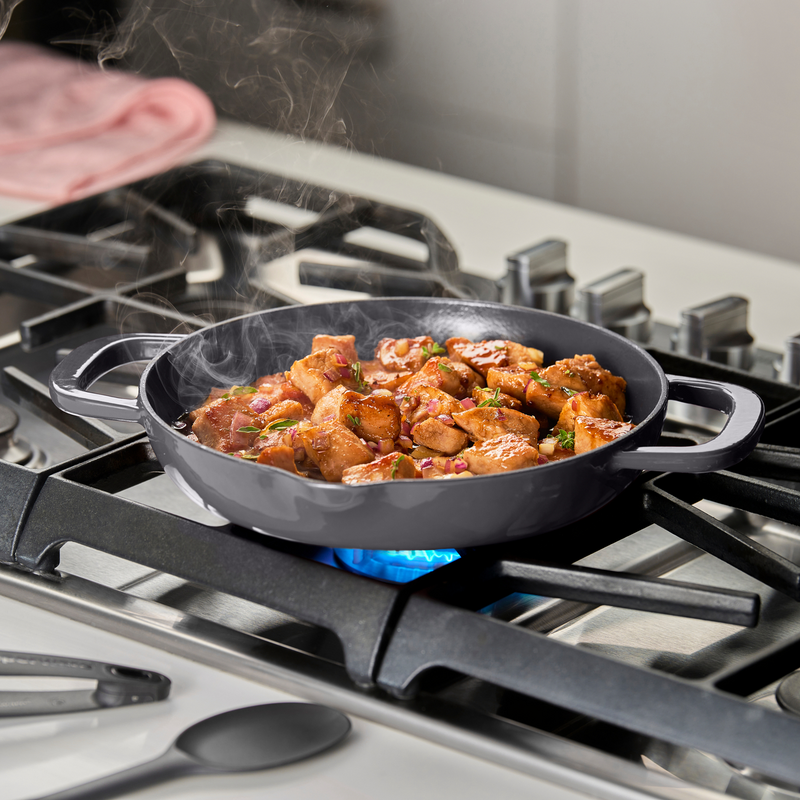 Cast Iron Bratpfanne 26 cm Die Neue aus emailliertem Gusseisen
