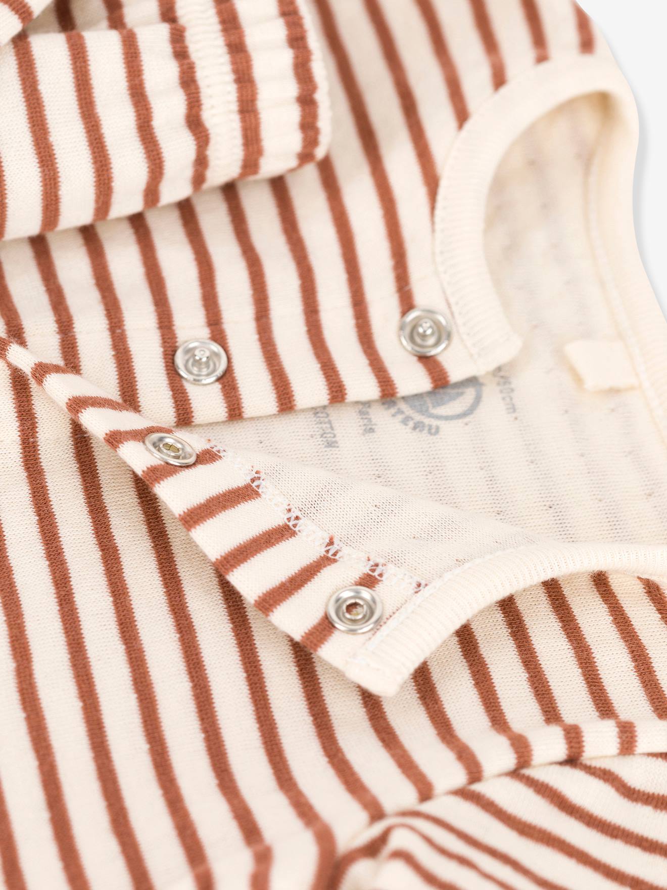 Conjunto PETIT BATEAU de 2 peças com listras brancas