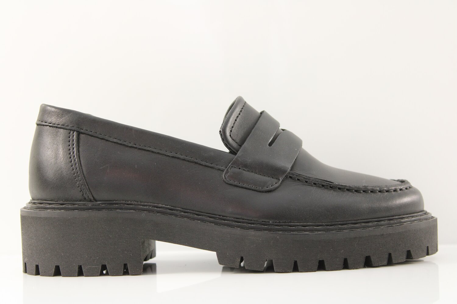 Gil Peterson Slipper