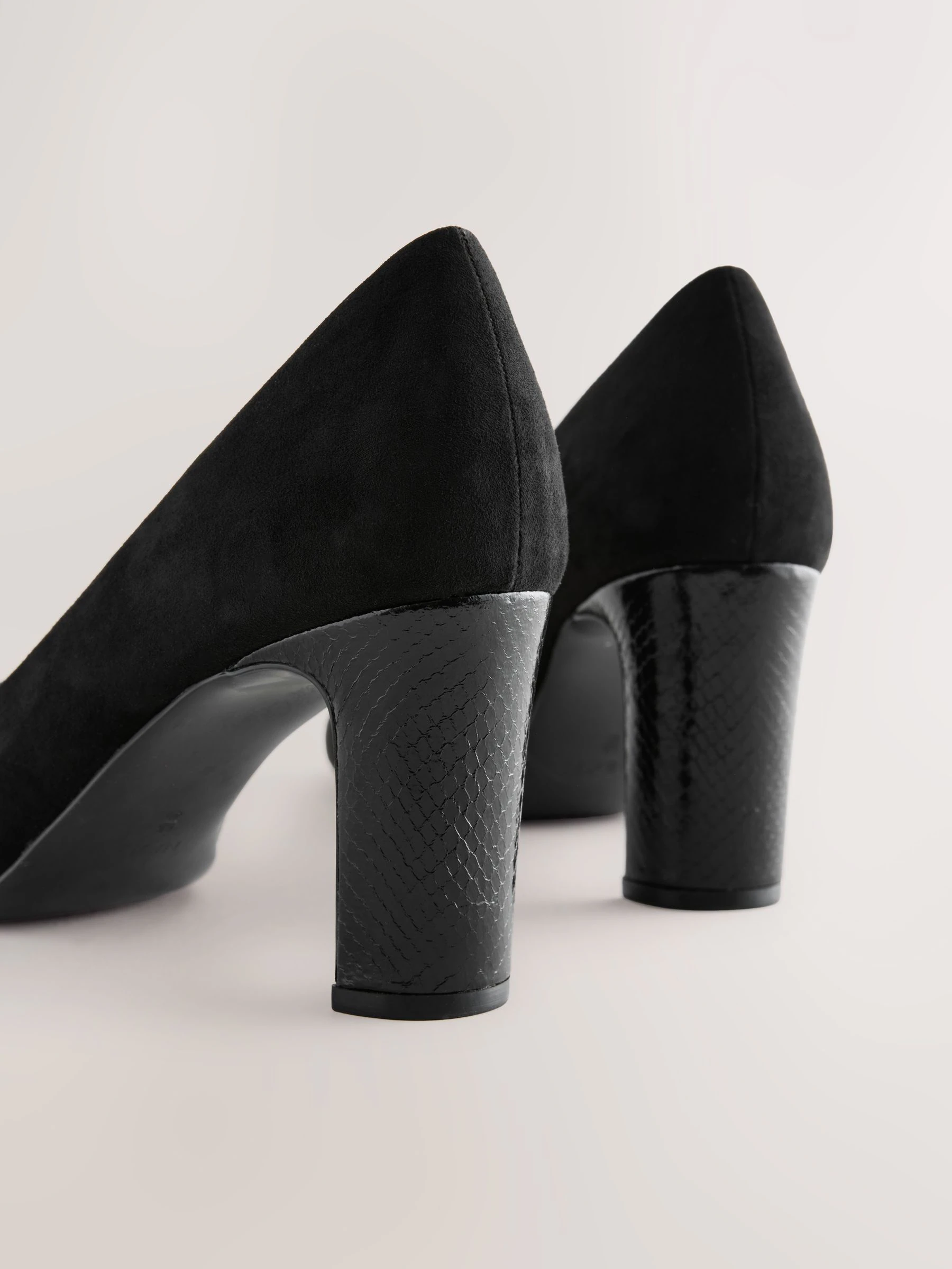 Zwart - Round Toe Block Court Shoes