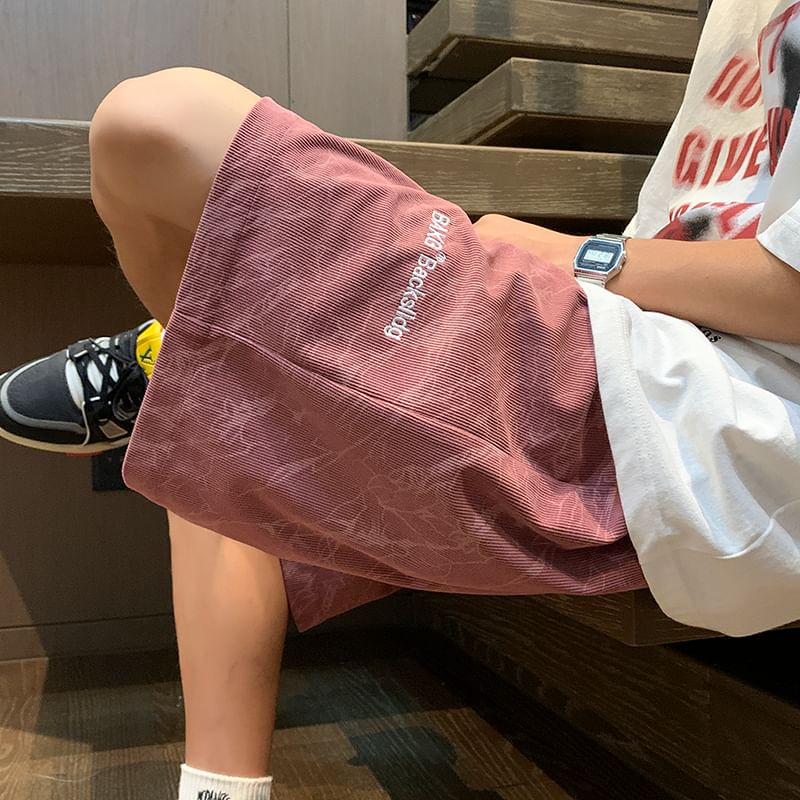 Priam - Mid Rise Lettering Patterned Shorts / Broek
