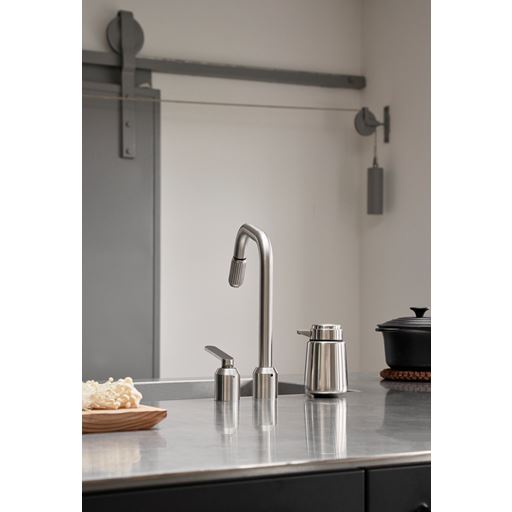 Vipp 9 Sæbedispenser, Stainless Steel