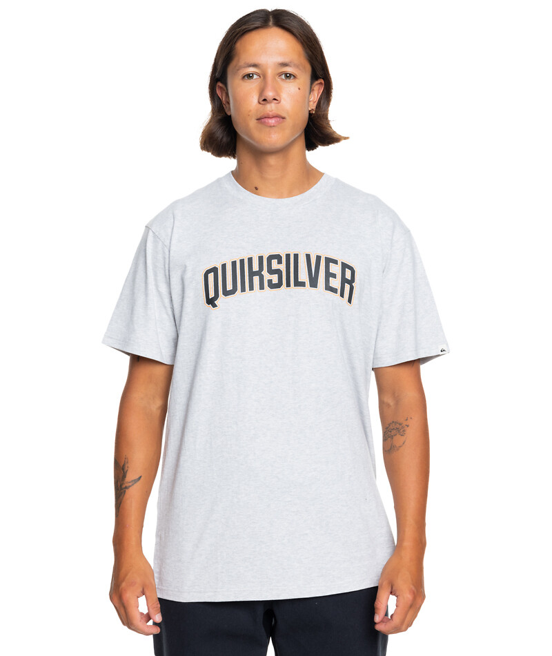 QUIKSILVER<br>Camiseta de manga curta com gola redonda e logotipo