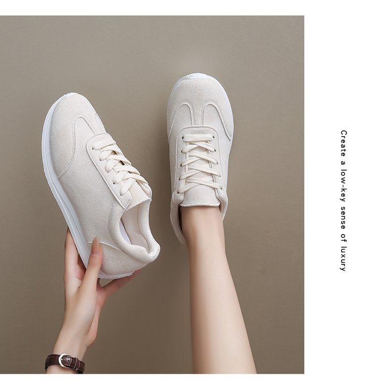 Asterisk - Veterschoenen met letters