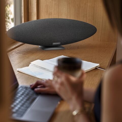 B&W Zeppelin Pro Edition – unieke draadloze luidspreker van wereldklasse Space Grey