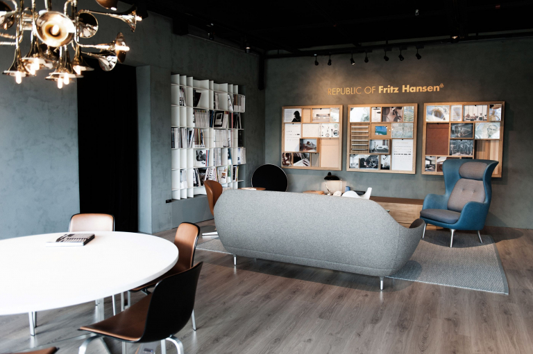 Fritz Hansen Favn Sofa bank, lichtroze