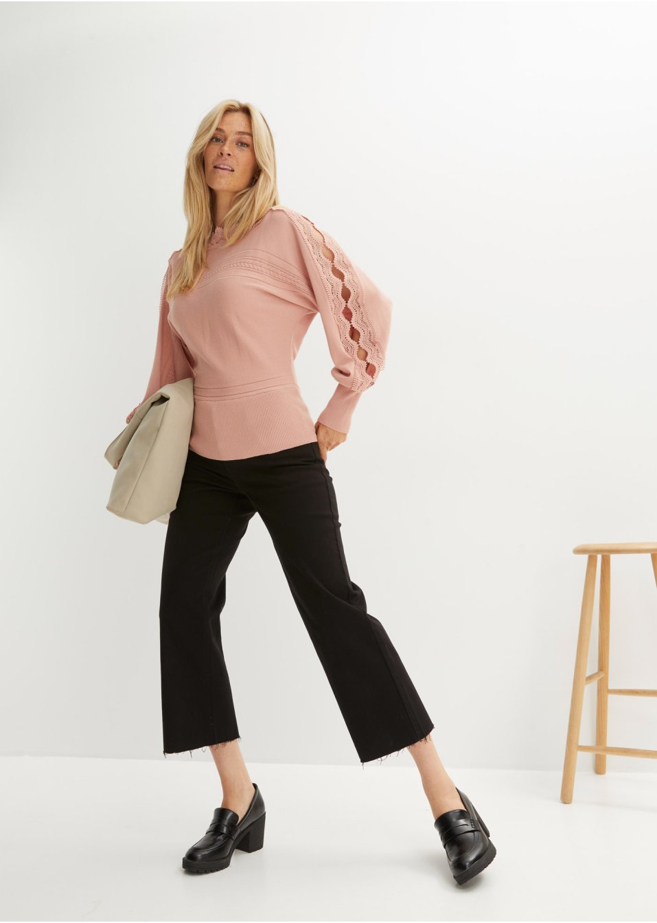 Pull avec dentelle